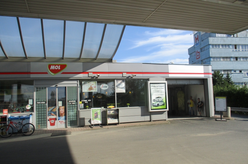 5x REBRANDING MOL PETROL STATITON - PRAGUE