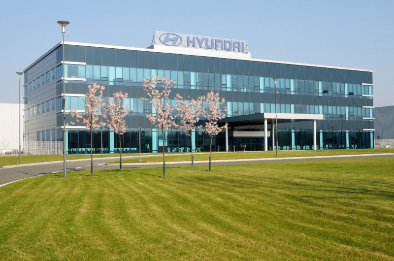 DROBNÉ STAVEBNÍ PRÁCE - HYUNDAI