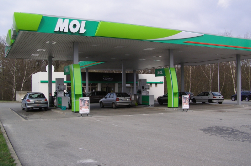 RECONSTRUCTION PETROL STATION MOL - KAMENICE