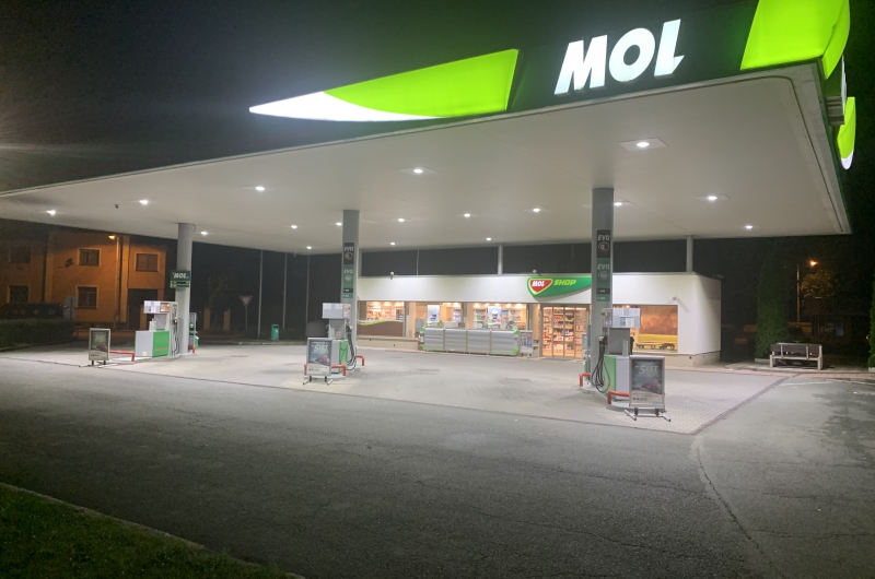 RECONSTRUCTION OF PETROL STATION MOL - KOLÍN