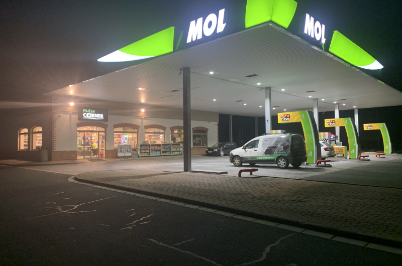 RECONSTRUCTION OF PETROL STATION MOL - ZLATÉ SLUNCE