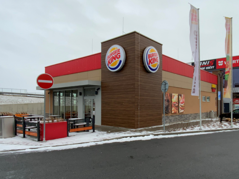 IN-BUILD OF A BURGER RESTAURANT - PORUBA