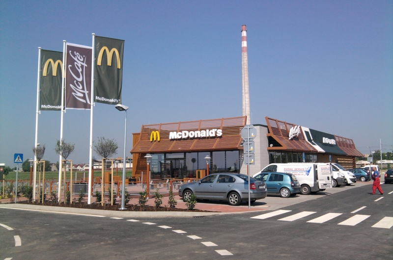 Restaurace McDonalds Trnava II