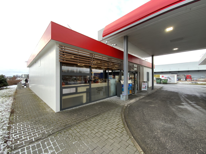 PETROL STATION BENZINA RECONSTRUCTION POLIČKA