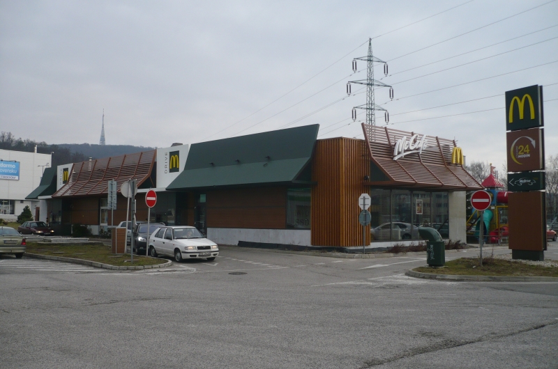Rekonstrukce restaurace McDonalds Lamač Bratislava