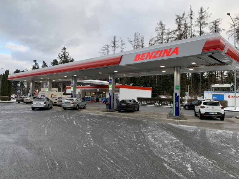 PETROL STATION BENZINA RECONSTRUCTION DEVĚT KŘÍŽŮ