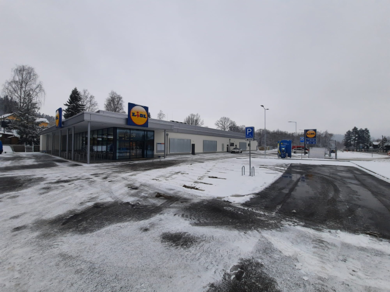 COMPLETE CONSTRUCTION OF THE LIDL STORE
